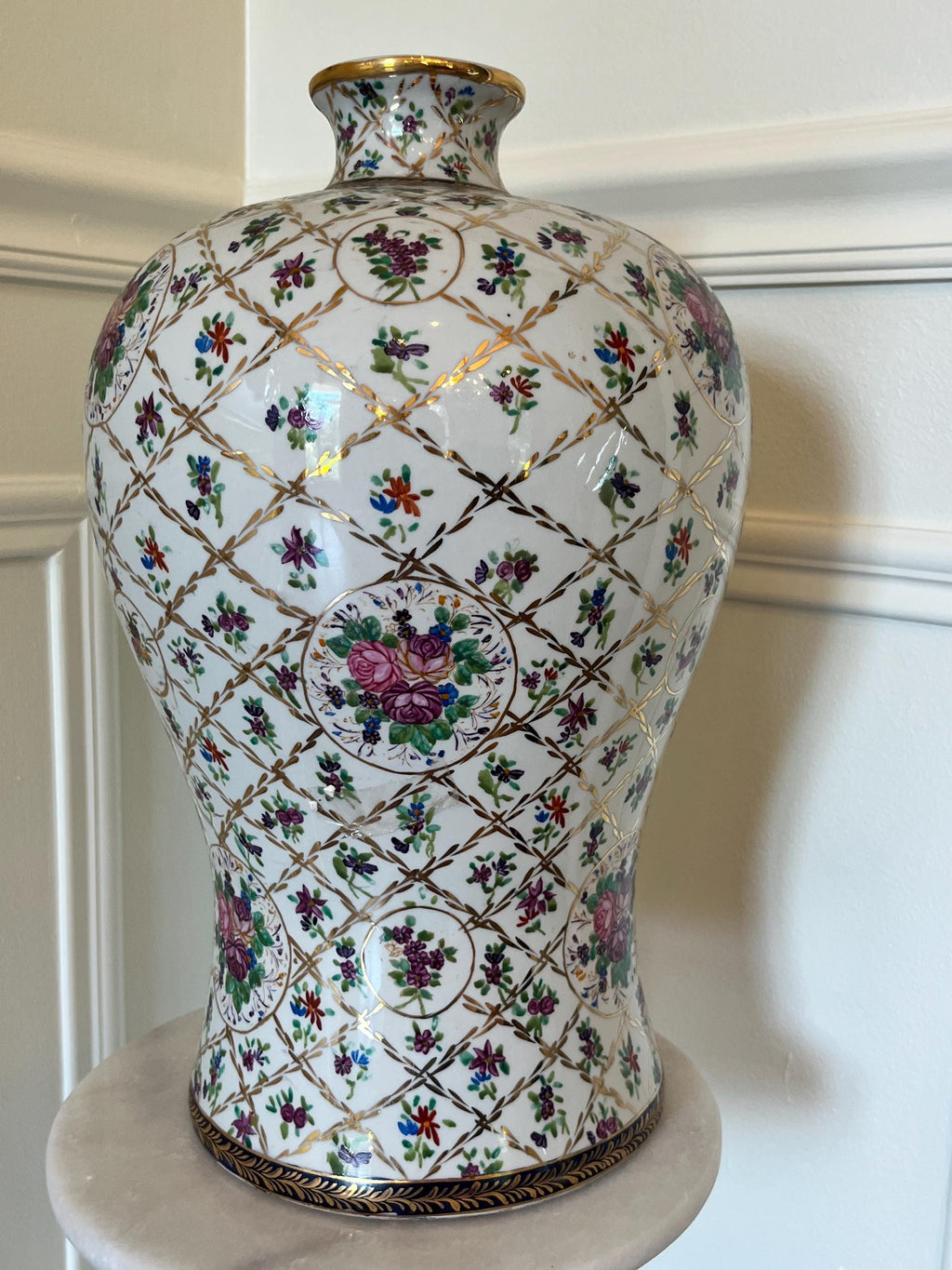 Large Hand-Painted Chinese Porcelain Floral Fish Tail Vase 15.5” French Style