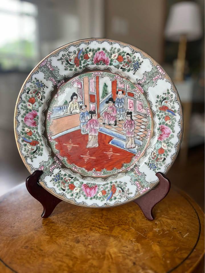 Vintage Chinese Famille Rose Court Scene Porcelain Plate, 10.5”