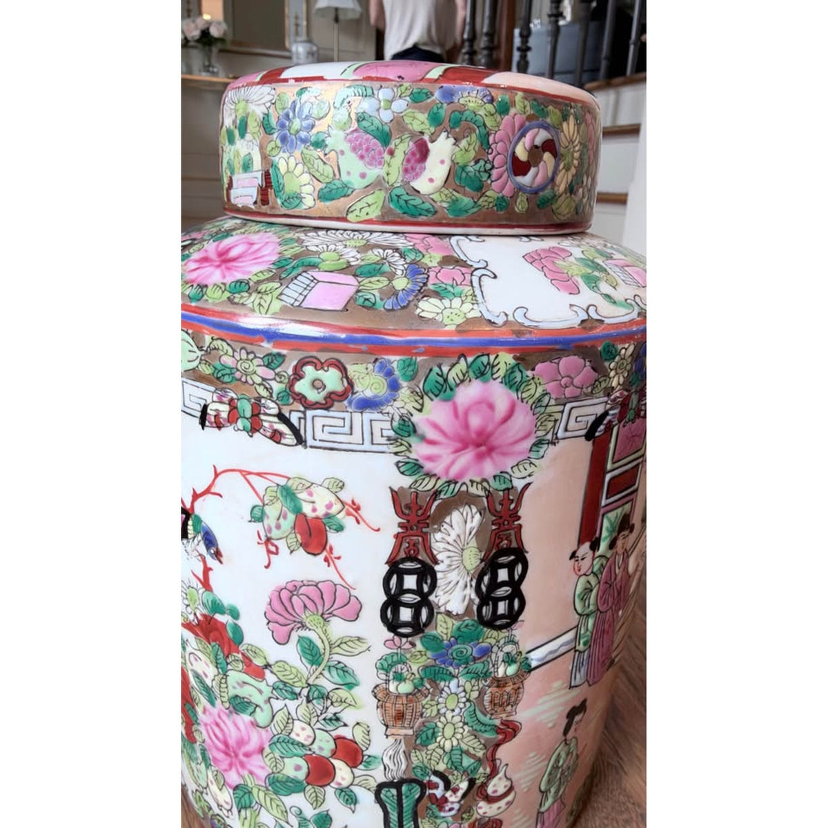 Vintage Chinese Rose Medallion Lidded Porcelain Ginger Jar – 10”