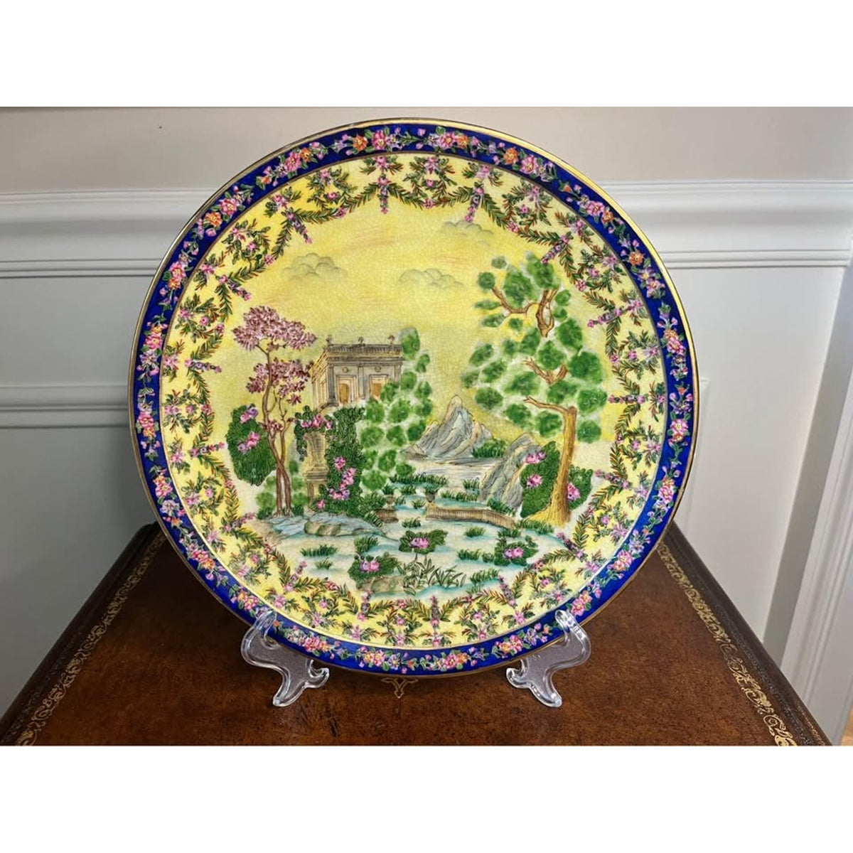 Pair Vintage United Wilson JUWC Chinoiserie Scenic Porcelain Plates