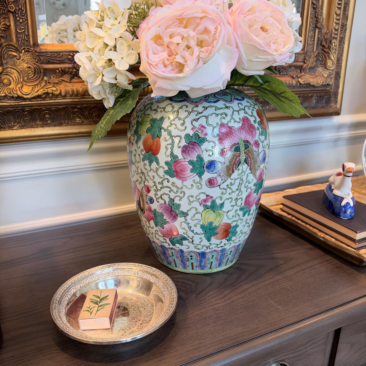 Chinese Porcelain Butterfly and Fruit Ginger Jar Temple Jar Chinoiserie
