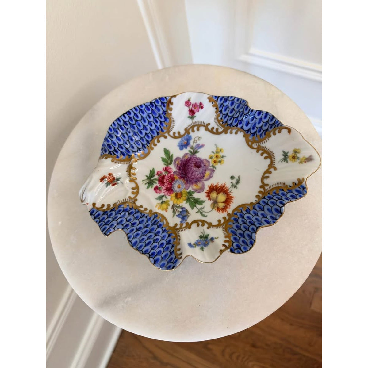 Parisp Floral Scalloped Fishscale Porcelain Dish
