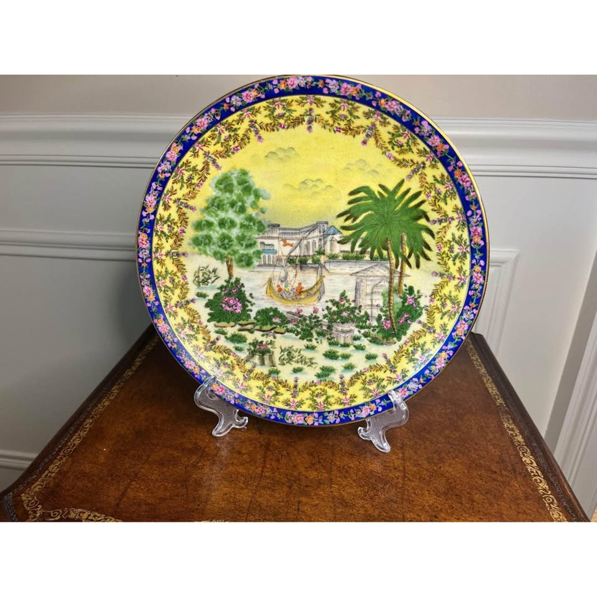 Pair Vintage United Wilson JUWC Chinoiserie Scenic Porcelain Plates
