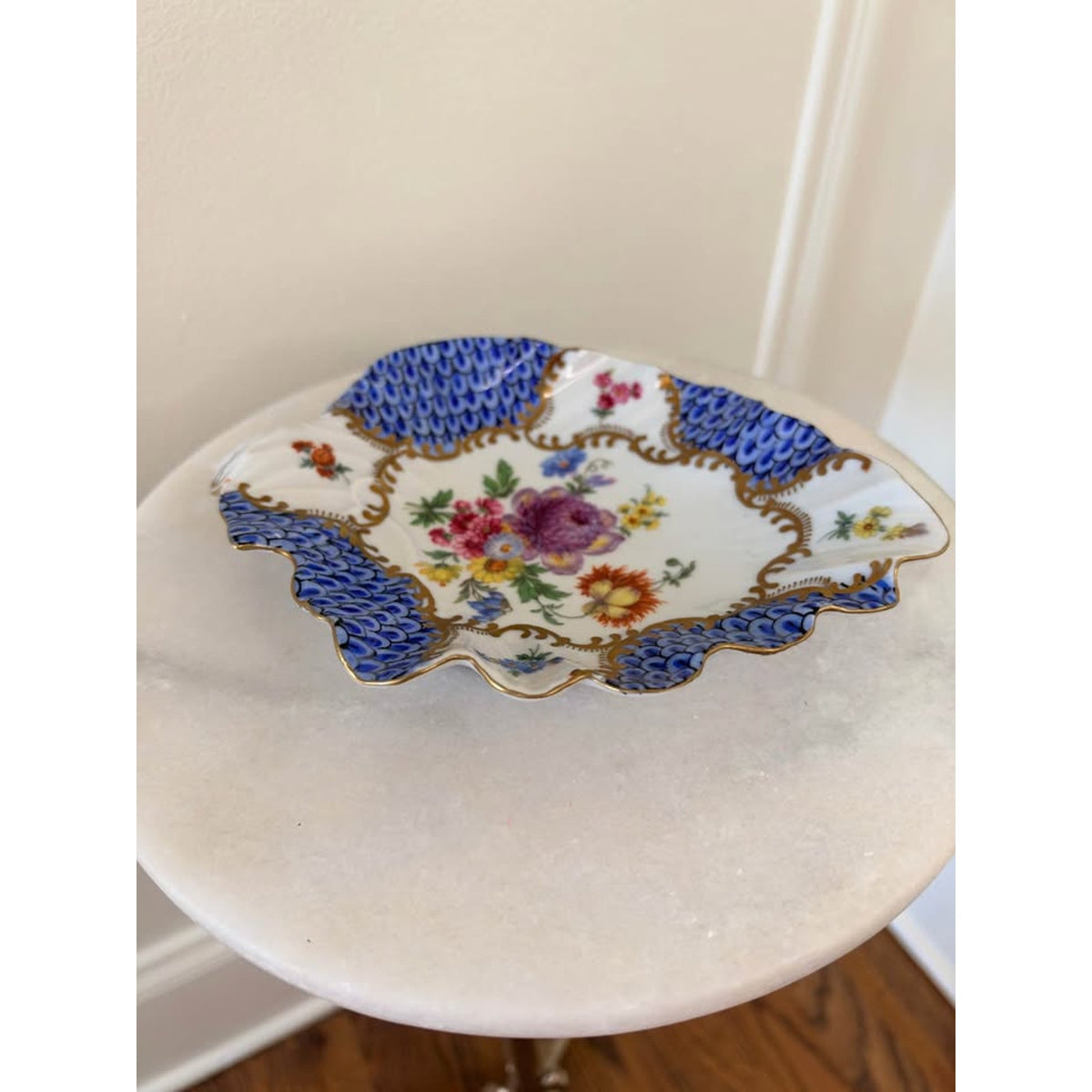 Parisp Floral Scalloped Fishscale Porcelain Dish