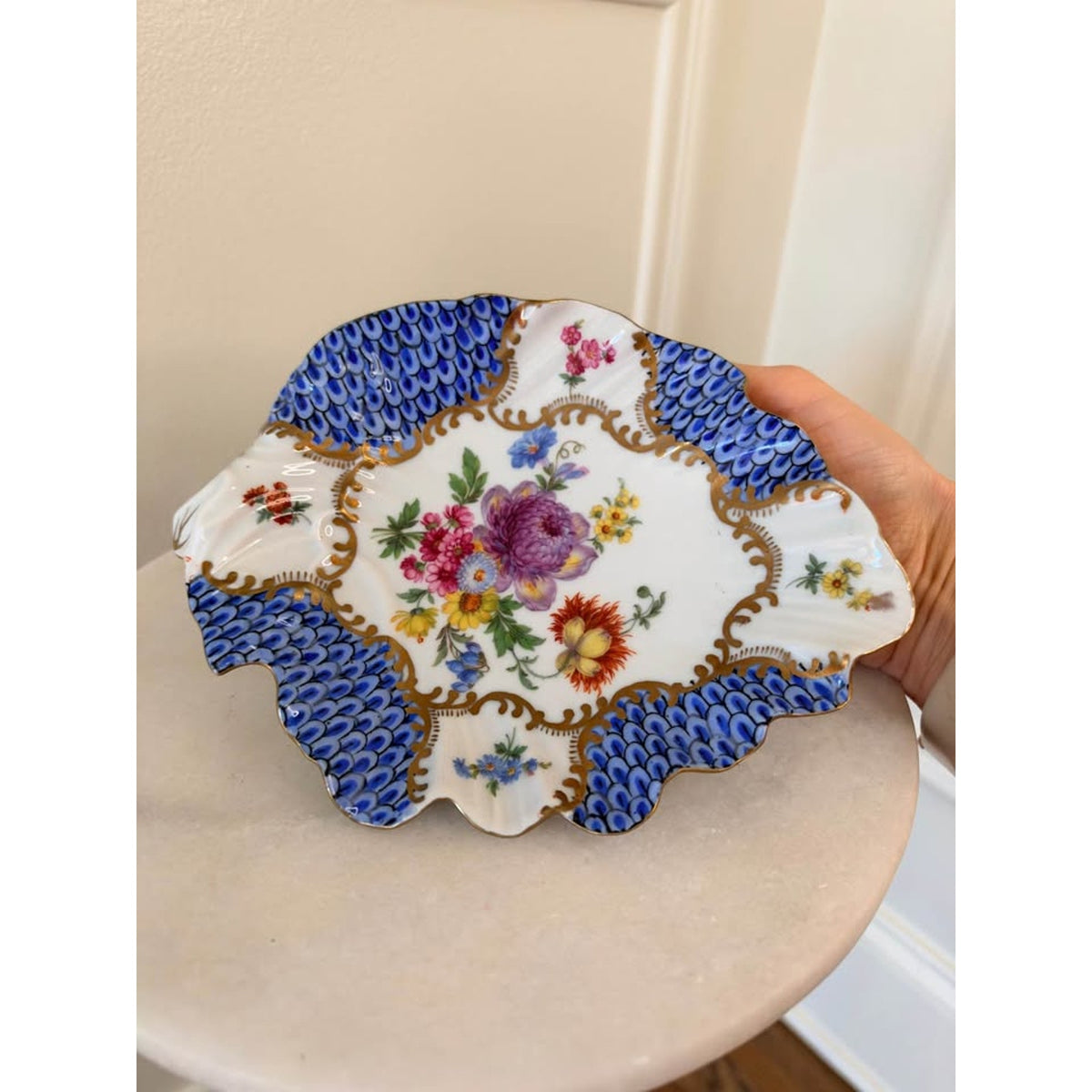 Parisp Floral Scalloped Fishscale Porcelain Dish